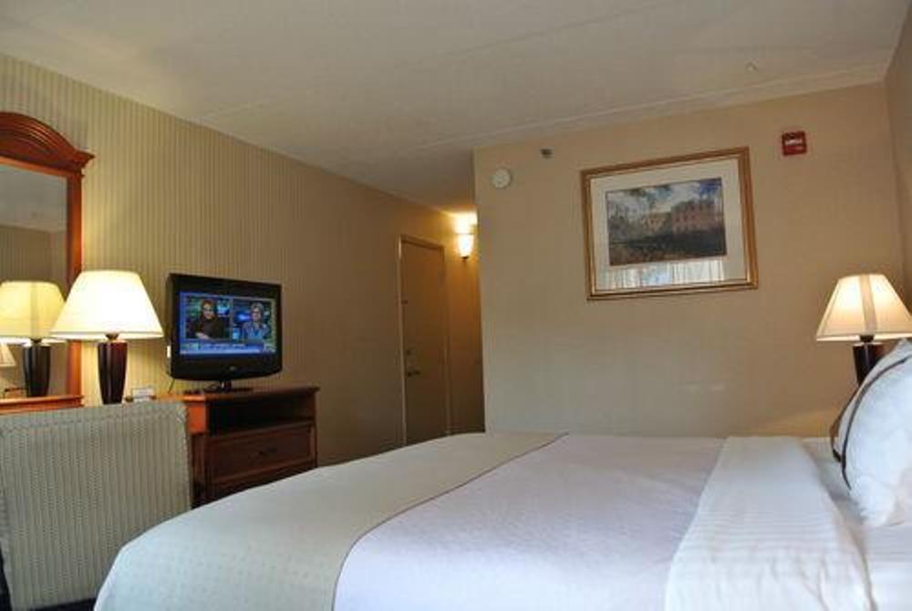 Days Hotel By Wyndham Williamsburg I-64 Kültér fotó